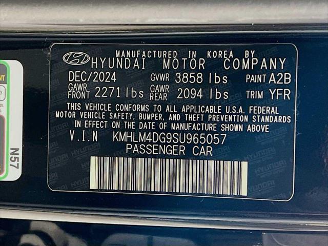 new 2025 Hyundai Elantra car, priced at $24,089