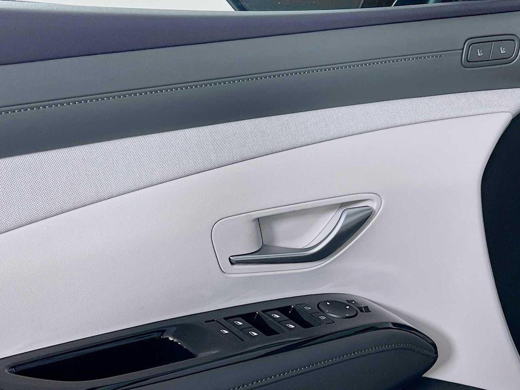 new 2025 Hyundai Tucson car, priced at $39,185