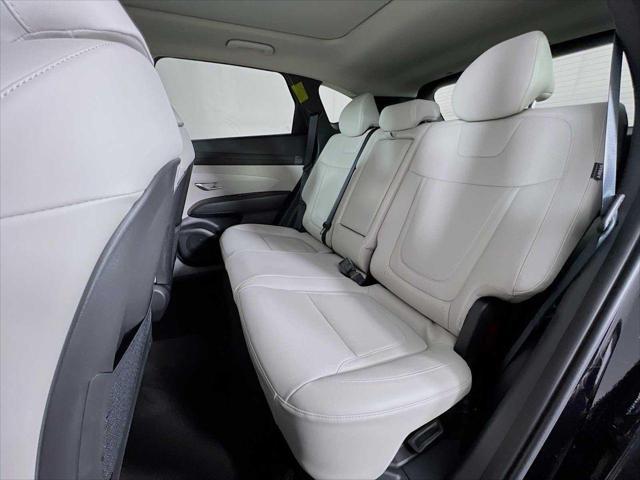 new 2025 Hyundai TUCSON Hybrid car, priced at $37,057