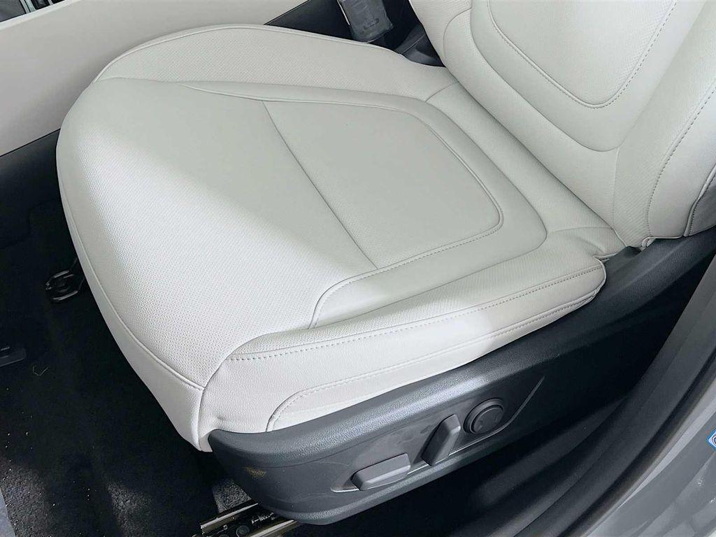 new 2025 Hyundai Tucson car, priced at $34,195