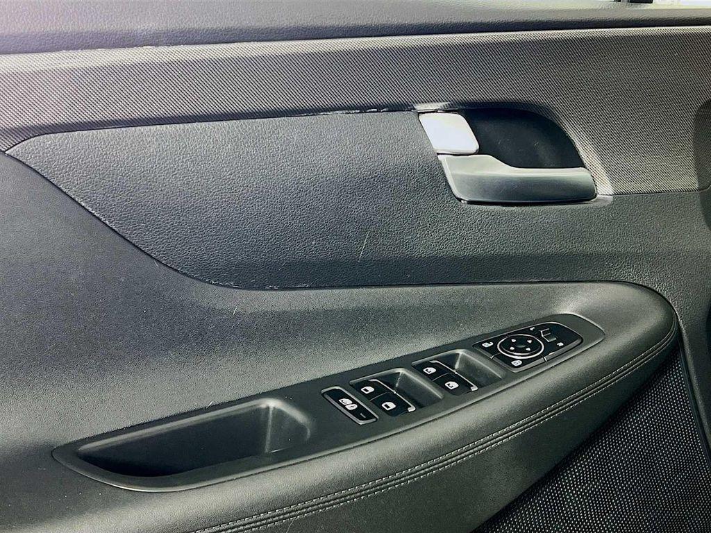 used 2022 Hyundai SANTA FE HEV car, priced at $19,991