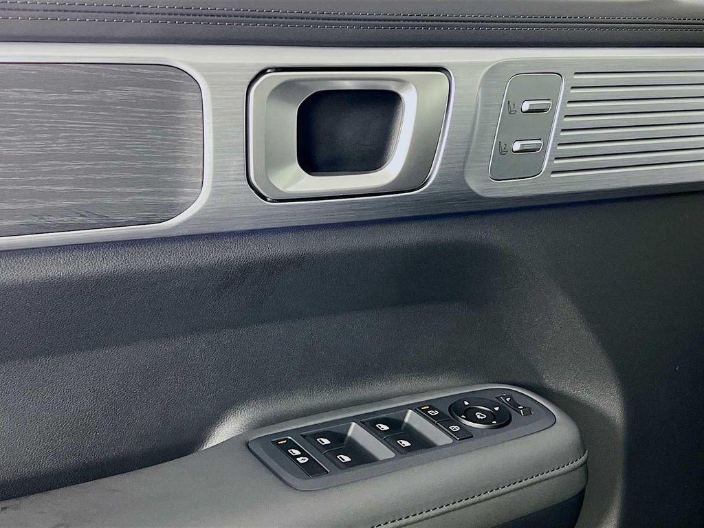new 2025 Hyundai Santa Fe car, priced at $45,106