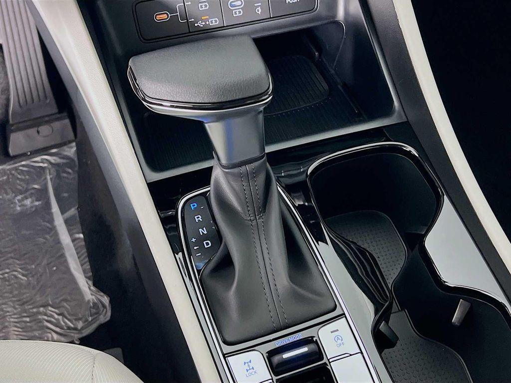 new 2025 Hyundai Tucson car, priced at $31,308