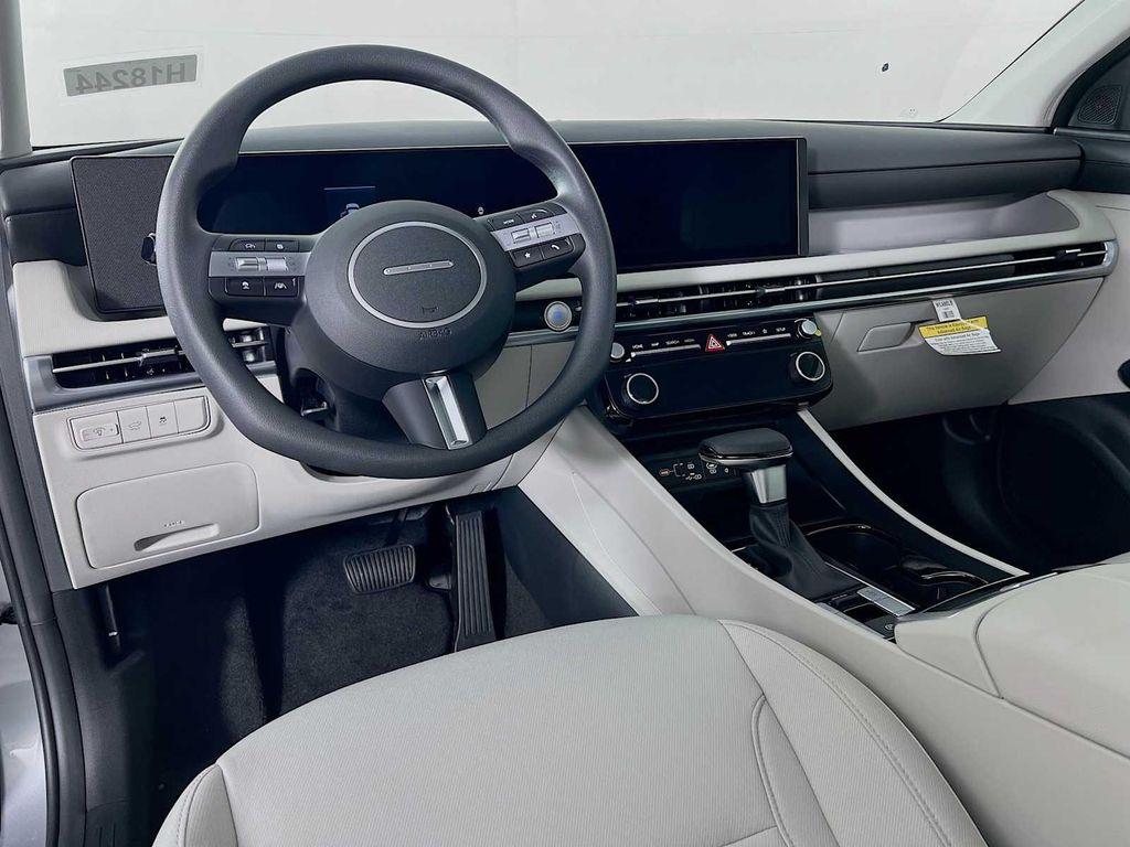 new 2025 Hyundai Tucson car, priced at $31,308