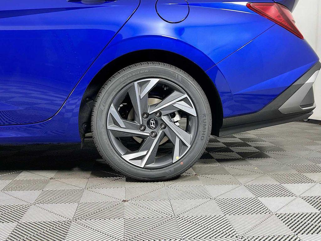 new 2025 Hyundai Elantra car, priced at $24,494