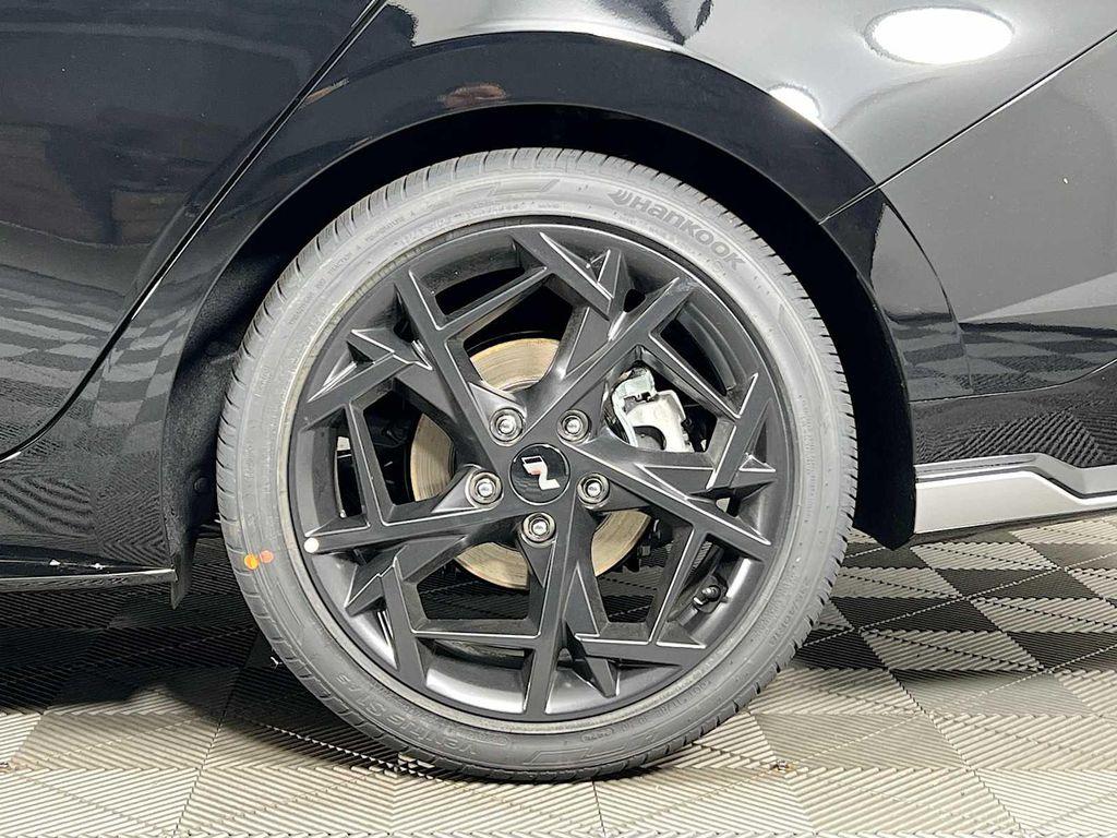 new 2025 Hyundai Elantra car, priced at $28,449