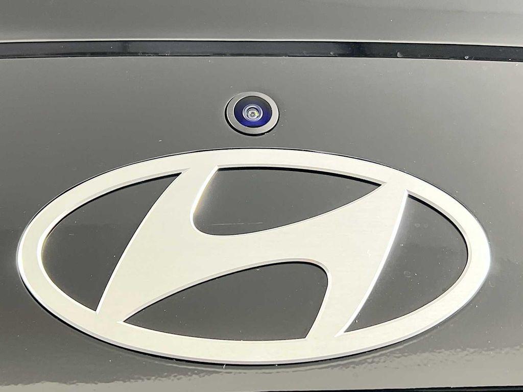 new 2025 Hyundai Elantra car, priced at $28,449