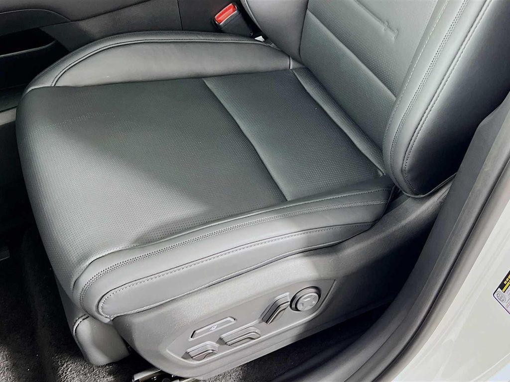 new 2026 Hyundai SANTA FE HEV car, priced at $51,604