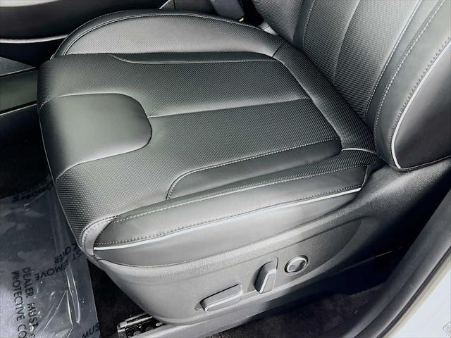 used 2025 Hyundai Palisade car, priced at $39,096