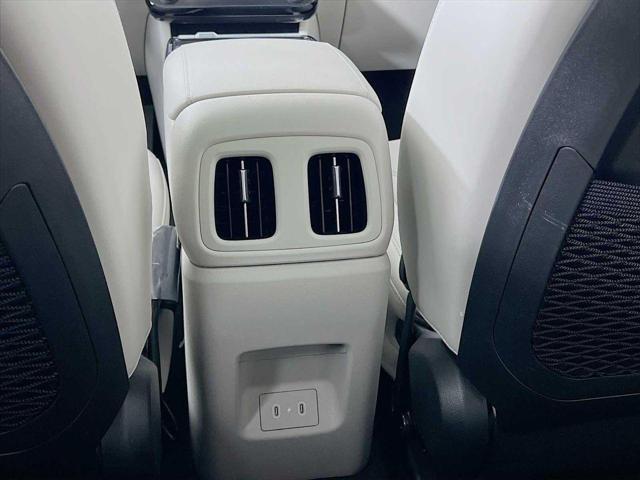 new 2025 Hyundai TUCSON Hybrid car, priced at $37,238