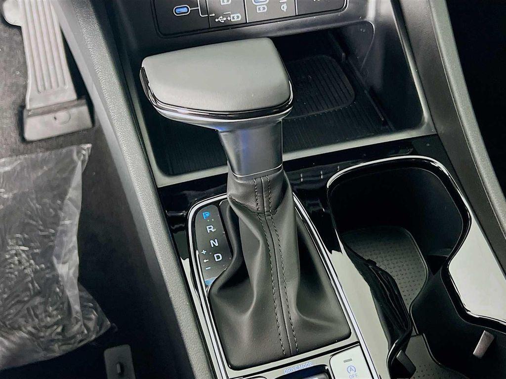 new 2025 Hyundai Tucson car, priced at $34,010