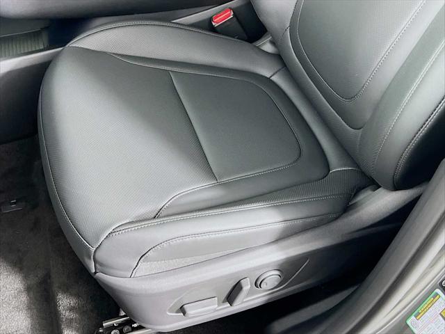 new 2025 Hyundai TUCSON Hybrid car, priced at $35,832