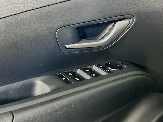new 2025 Hyundai TUCSON Hybrid car, priced at $38,019