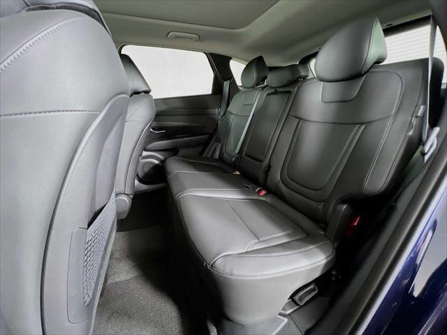 new 2025 Hyundai TUCSON Hybrid car, priced at $38,019