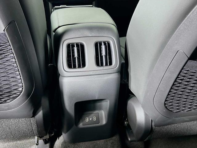 new 2025 Hyundai TUCSON Hybrid car, priced at $38,019