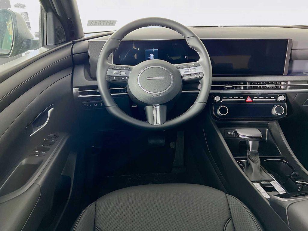 new 2025 Hyundai Tucson car, priced at $32,957