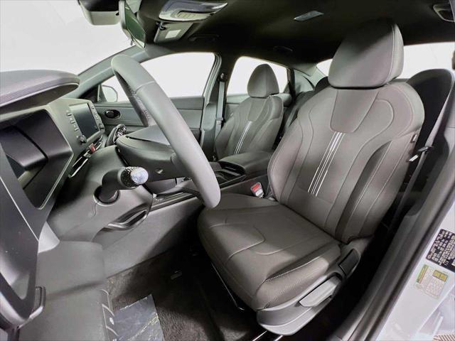 new 2025 Hyundai Elantra car, priced at $25,570