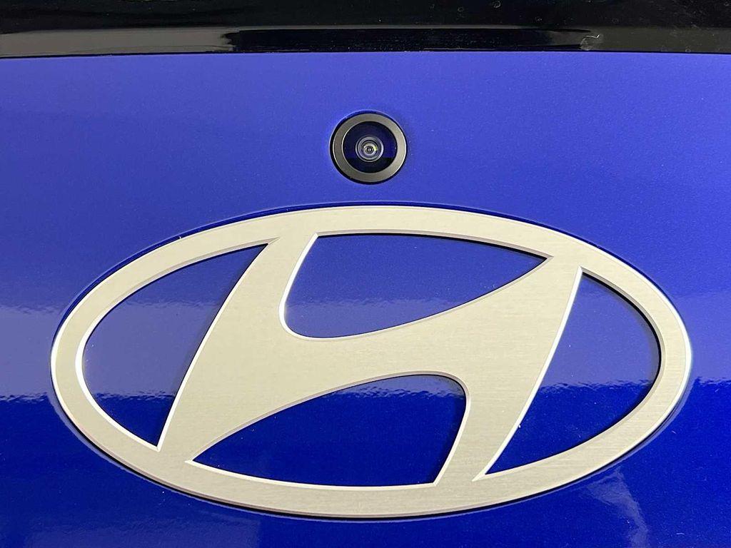 new 2025 Hyundai Elantra car, priced at $23,173