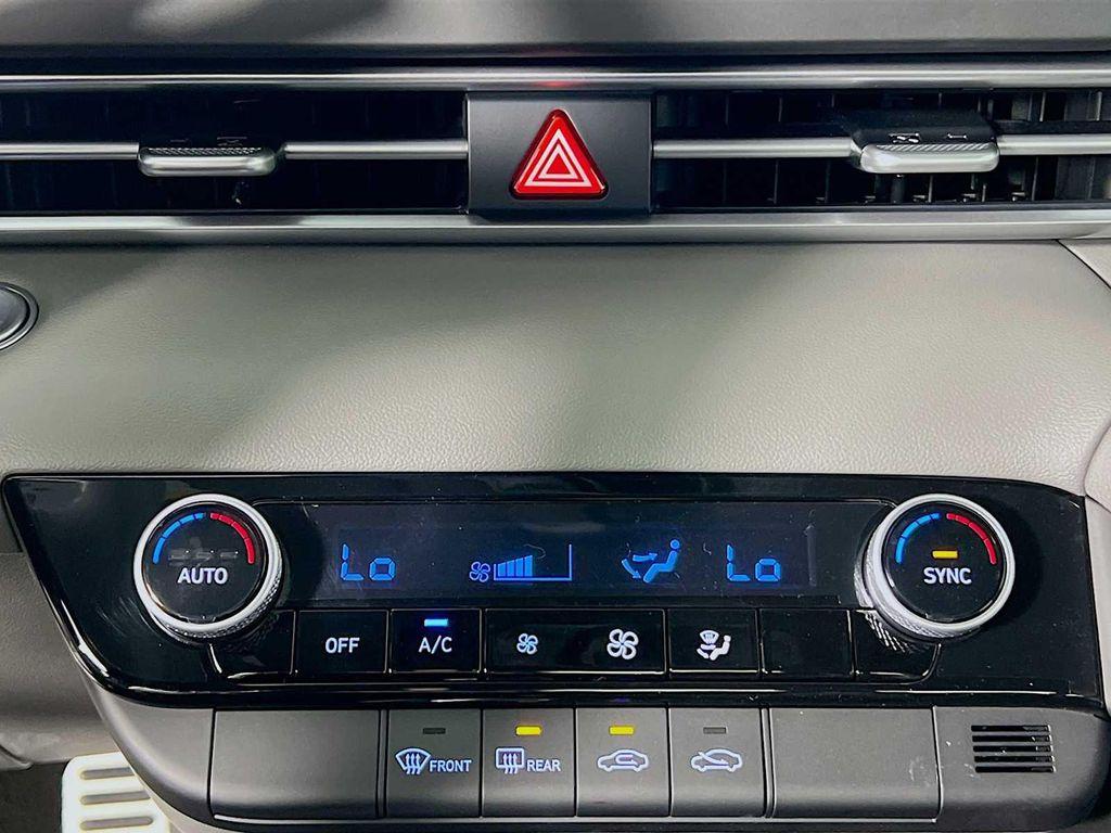 new 2025 Hyundai Elantra car, priced at $23,173