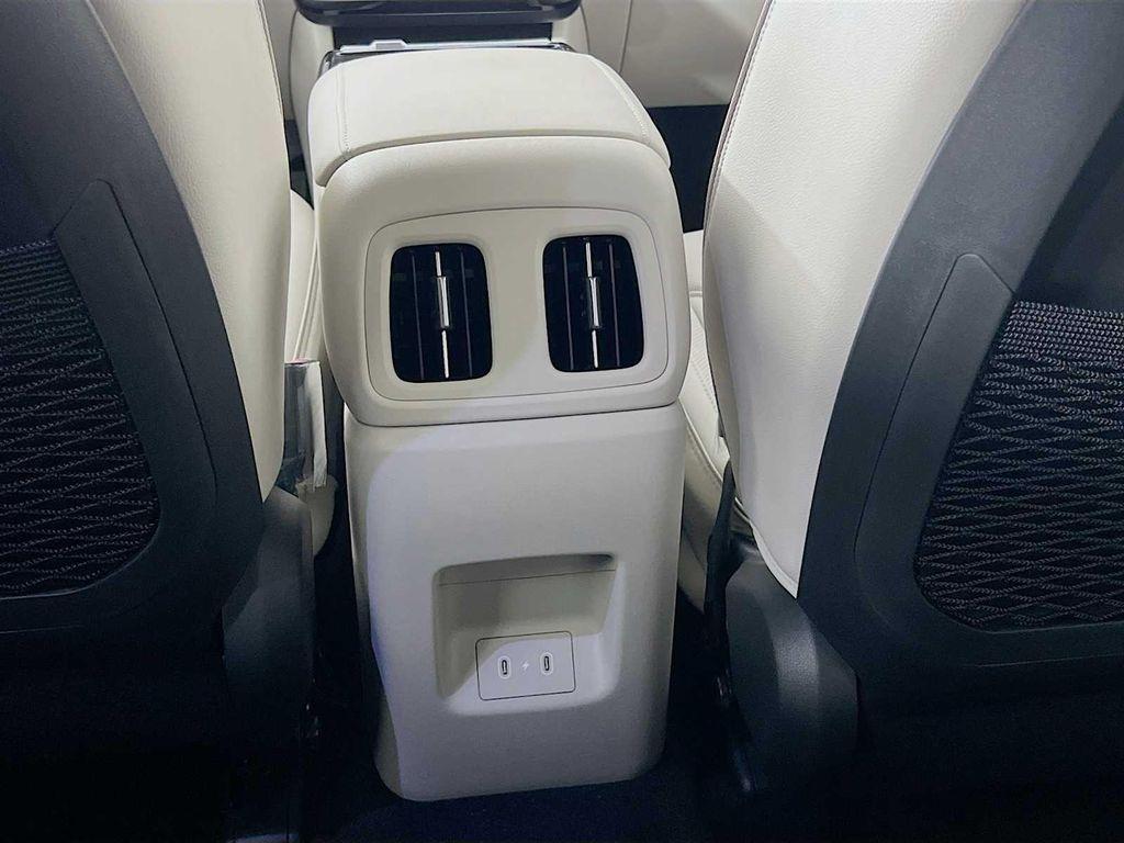 new 2025 Hyundai Tucson car, priced at $40,295
