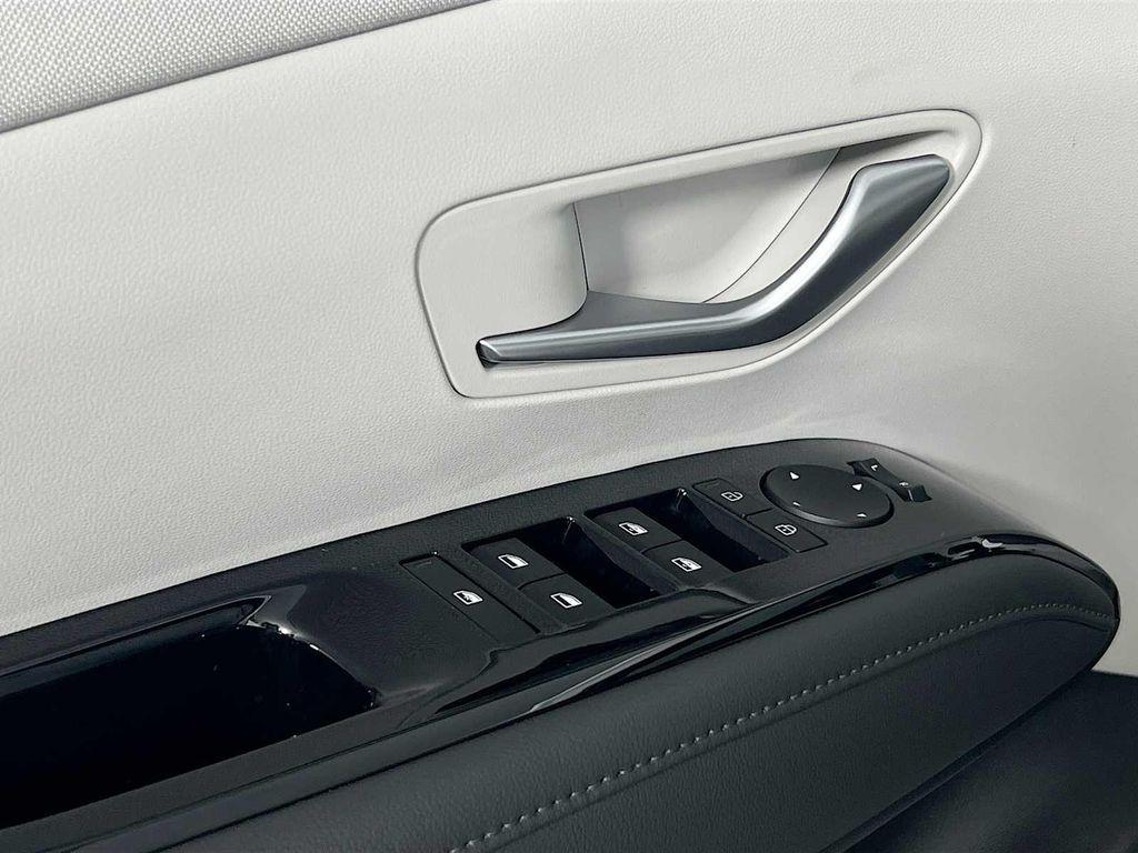 new 2025 Hyundai Tucson car, priced at $40,295