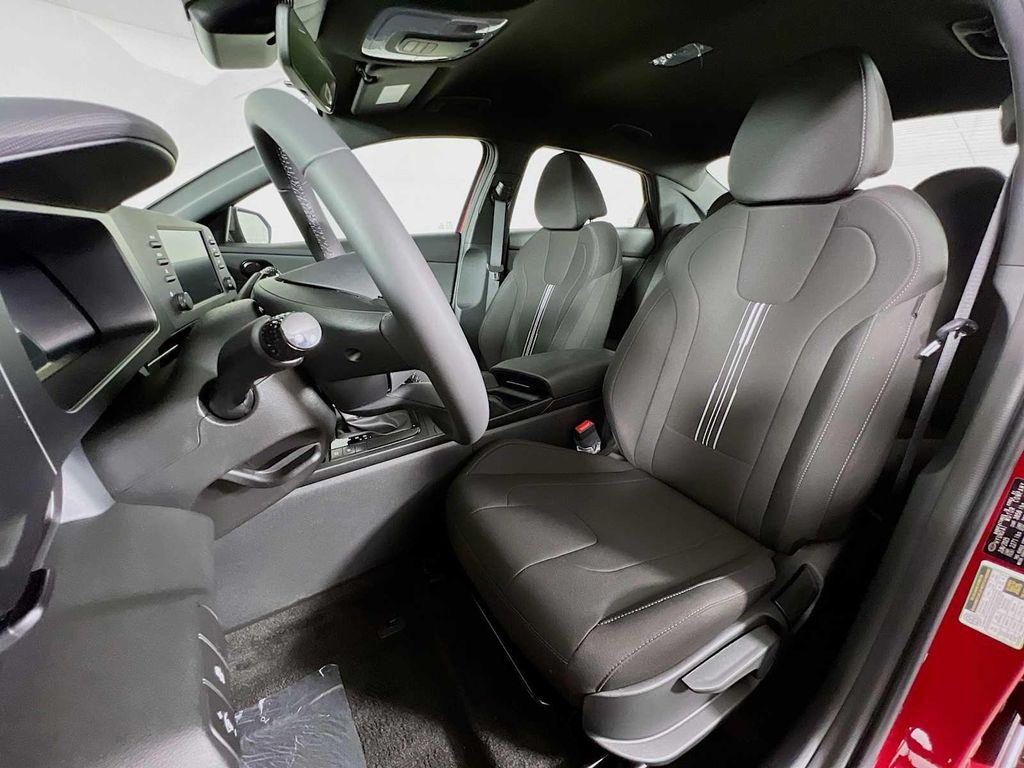 new 2025 Hyundai Elantra car, priced at $23,402