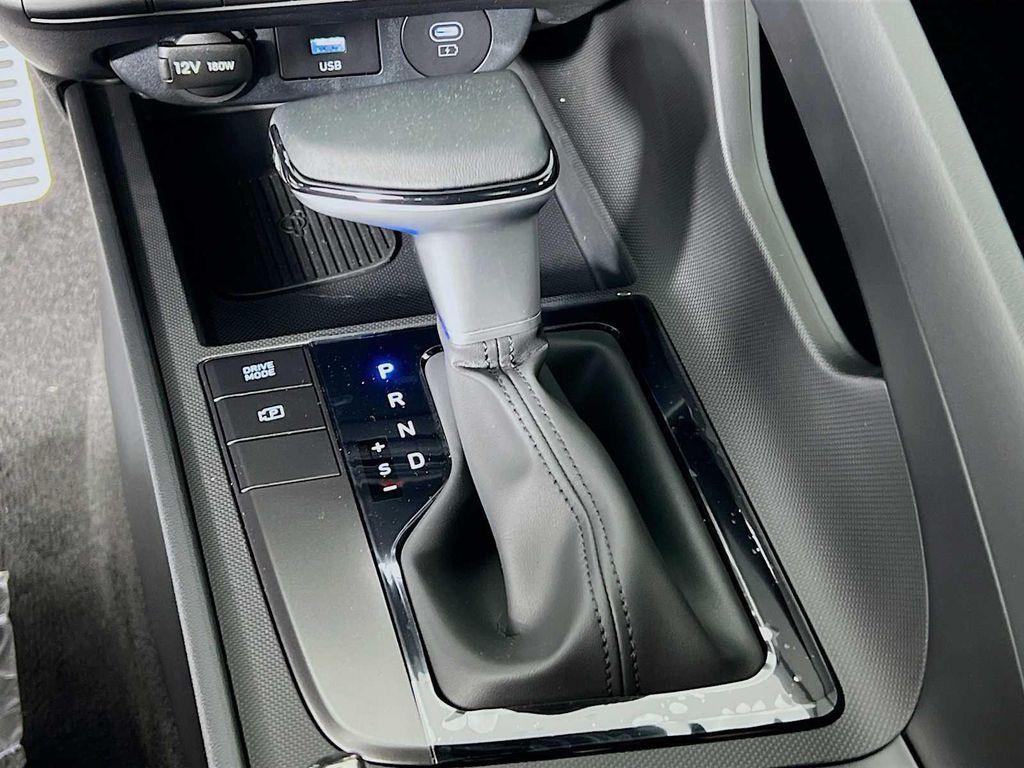 new 2025 Hyundai Elantra car, priced at $23,402