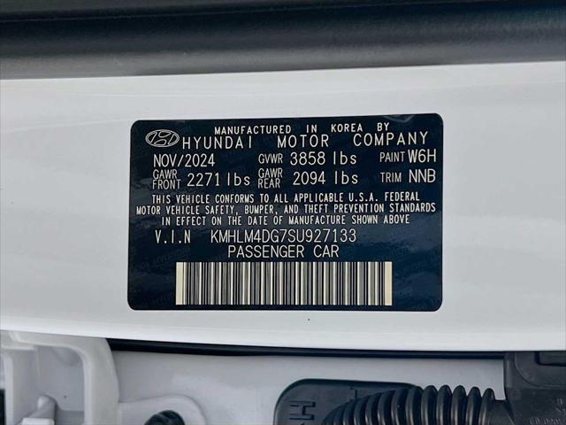 new 2025 Hyundai Elantra car, priced at $24,120