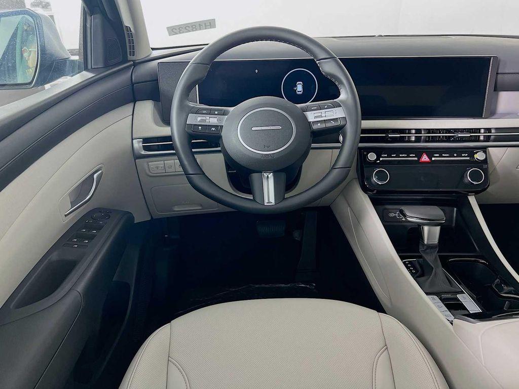 new 2025 Hyundai Tucson car, priced at $34,265