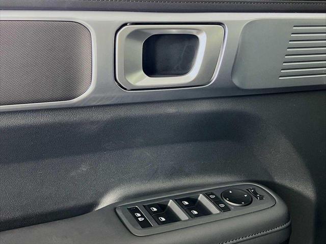 new 2025 Hyundai Santa Fe car, priced at $41,135