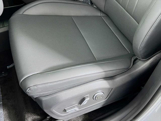 new 2025 Hyundai Santa Fe car, priced at $40,249