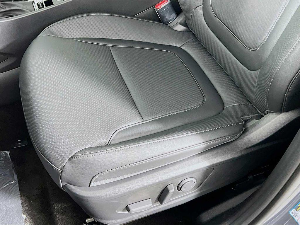 new 2025 Hyundai Tucson car, priced at $32,970