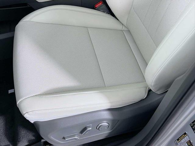 new 2025 Hyundai Santa Fe car, priced at $40,985