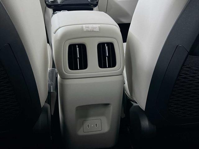 new 2025 Hyundai TUCSON Hybrid car, priced at $41,180