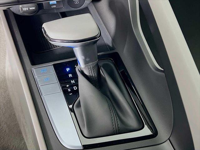 new 2025 Hyundai Elantra car, priced at $25,015