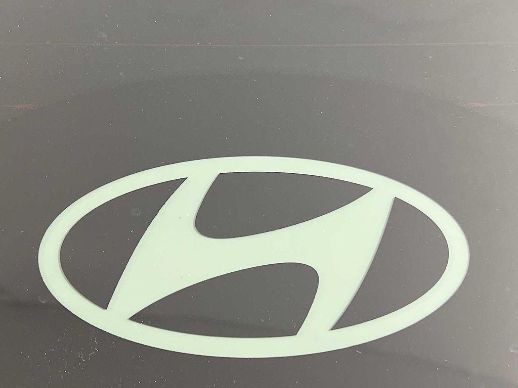 new 2025 Hyundai TUCSON Hybrid car, priced at $38,725