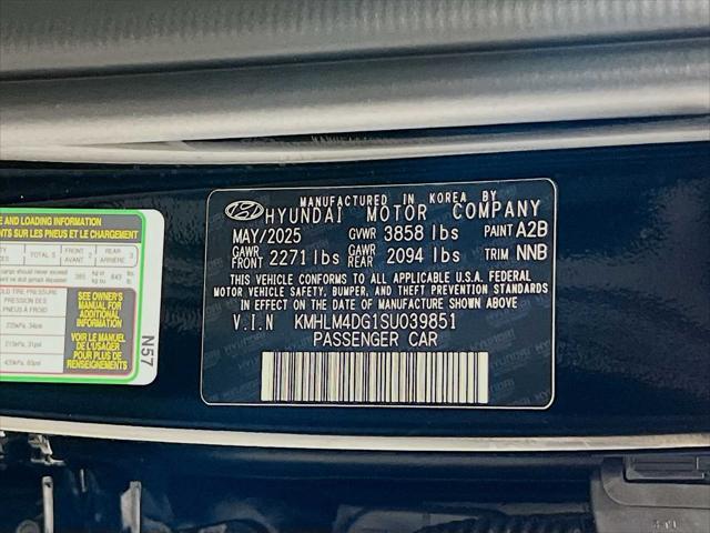 new 2025 Hyundai Elantra car, priced at $24,577