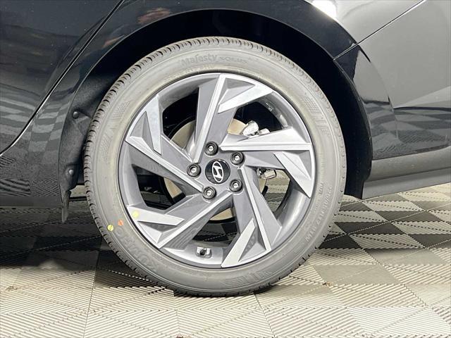 new 2025 Hyundai Elantra car, priced at $24,577