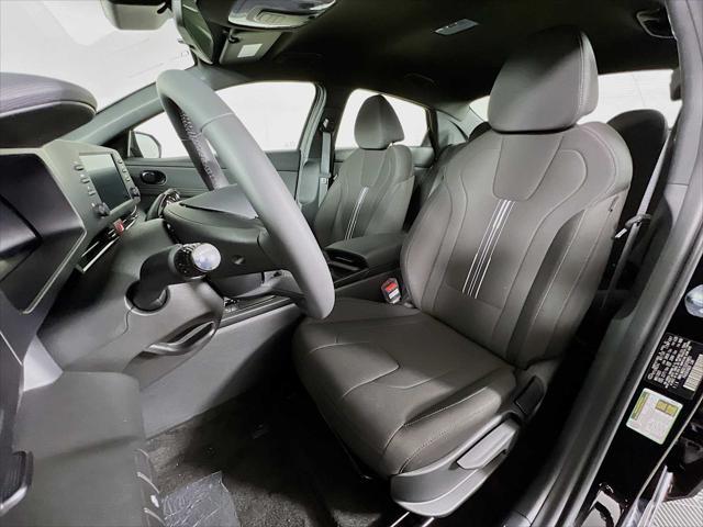 new 2025 Hyundai Elantra car, priced at $24,577