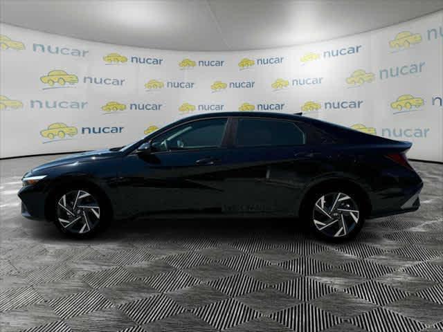 new 2025 Hyundai Elantra car, priced at $25,090