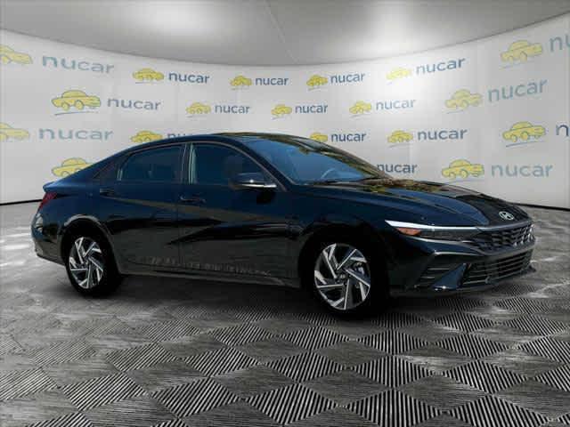 new 2025 Hyundai Elantra car, priced at $25,090