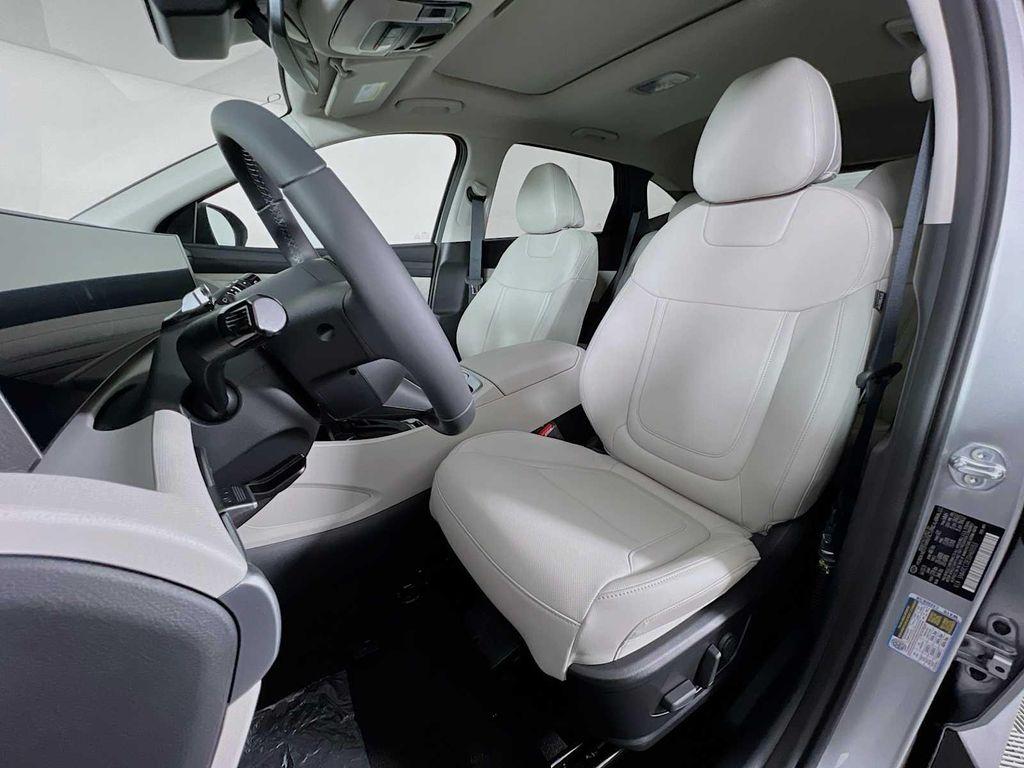 new 2025 Hyundai Tucson car, priced at $34,195