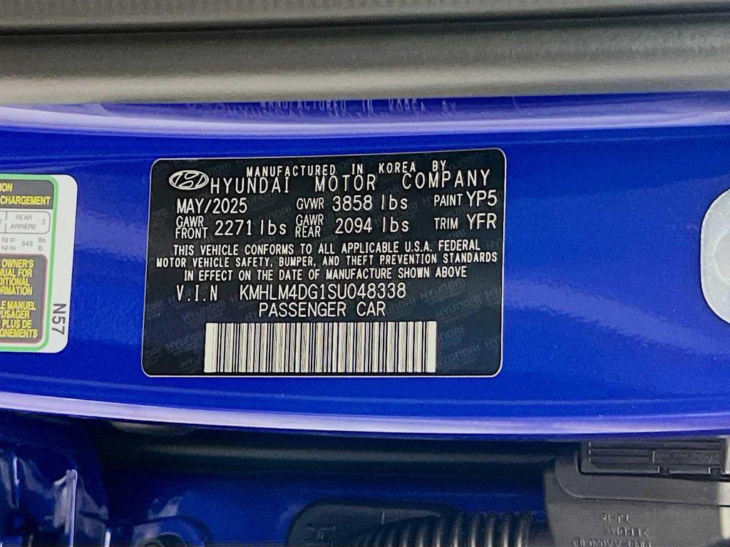 new 2025 Hyundai Elantra car, priced at $23,923