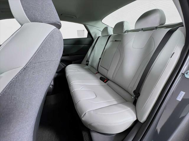 new 2025 Hyundai Elantra car, priced at $27,792