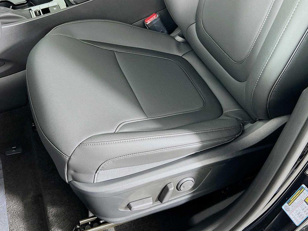new 2025 Hyundai Tucson car, priced at $34,195