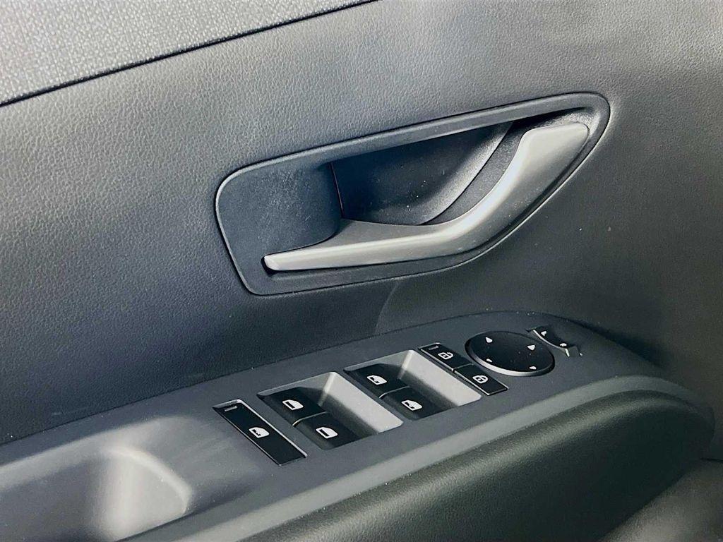 new 2025 Hyundai Tucson car, priced at $34,195