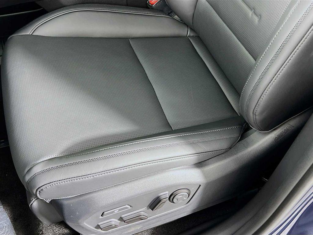new 2025 Hyundai Santa Fe car, priced at $48,267