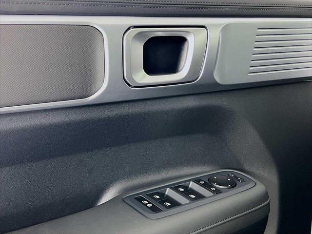 new 2025 Hyundai Santa Fe car, priced at $44,125