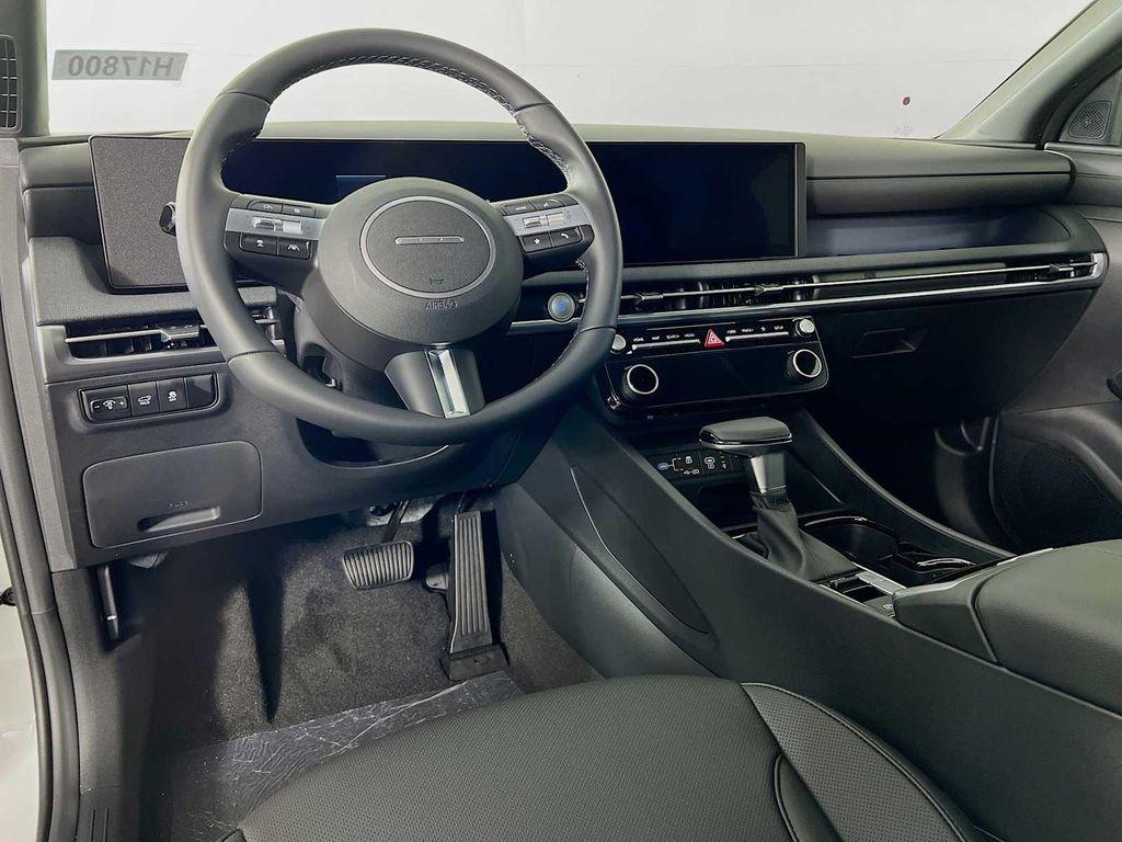 new 2025 Hyundai Tucson car, priced at $34,204