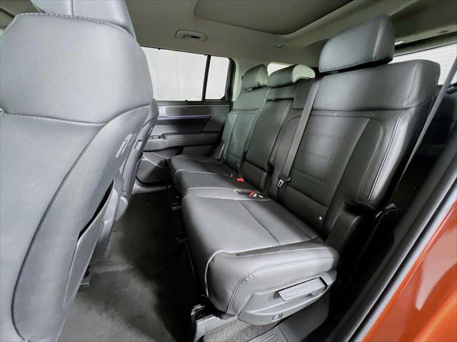 new 2025 Hyundai Santa Fe car, priced at $47,247
